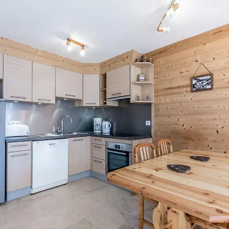 2 Pieces 4 Pers, Proximite Commerces, Garage Et Ascenseur - Fr-1-304-12 Apartment La Clusaz