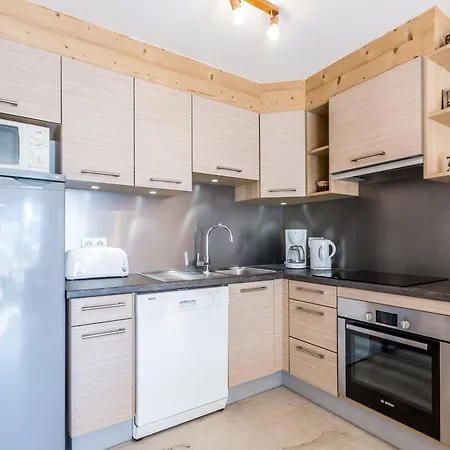 2 Pieces 4 Pers, Proximite Commerces, Garage Et Ascenseur - Fr-1-304-12 Apartment *