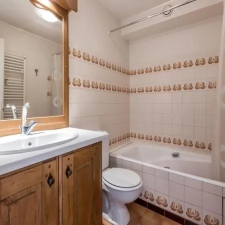 2 Pieces 4 Pers, Proximite Commerces, Garage Et Ascenseur - Fr-1-304-12 Apartment La Clusaz